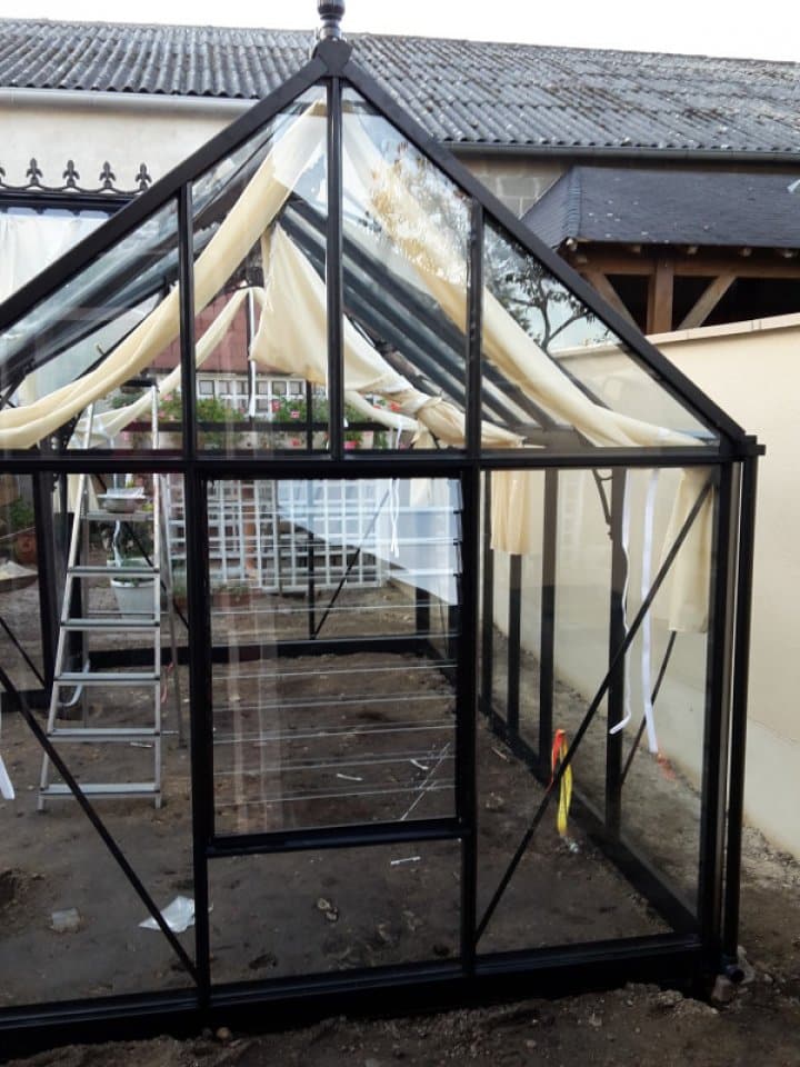 Montage d'une serre orangerie en forme de T au Plessis Grammoire (49) vue 2