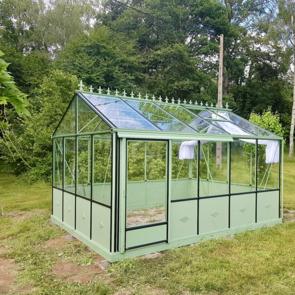 Serre de jardin victorienne autonome soubassement - Structure aluminium - Euro Maxi Retro Victorian (Vue 7)