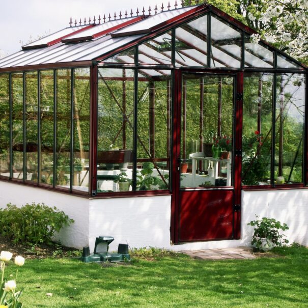 Verrière anglaise double pente sur muret - Structure aluminium - Euro Gothic Victorian (Vue 4)