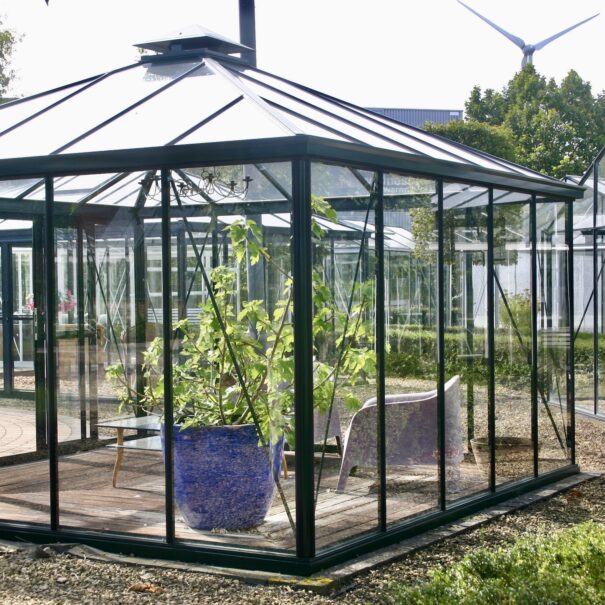 Serre quatre pentes style Victorien - Structure aluminium - Euro Pyra Victorian (Vue 10)