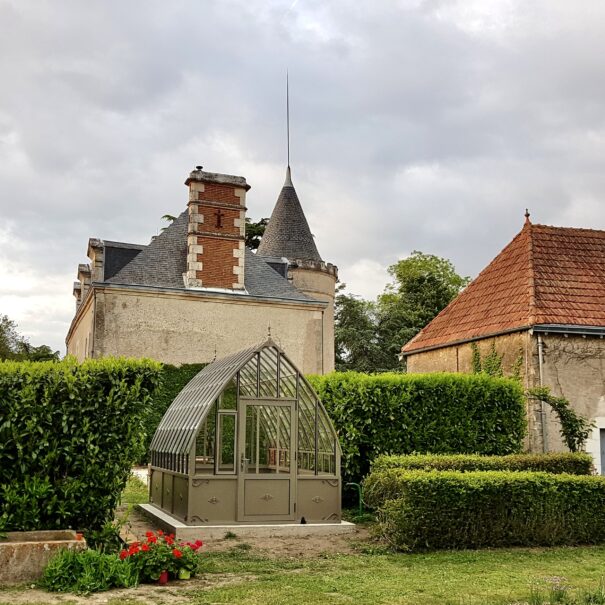Serre à l'ancienne style fer forgé avec soubassement - Verre / Aluminium - Eugénie Soubassement (Vue 3)