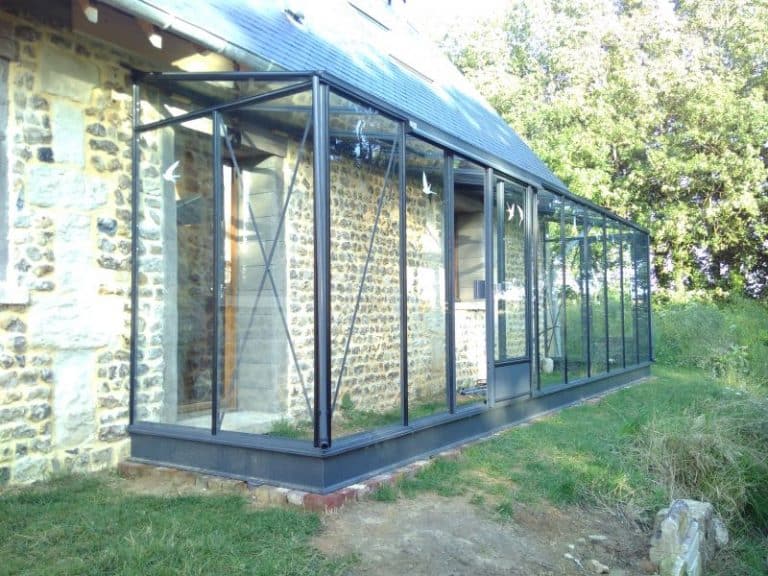 Pose-dune-serre-adossee-laquee-St-Jouin-Bruneval-76-Seine-Maritime-vue-1