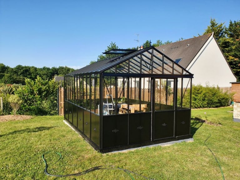 Serre de jardin victorienne autonome soubassement - Structure aluminium - Euro Maxi Retro Victorian (Vue 1)