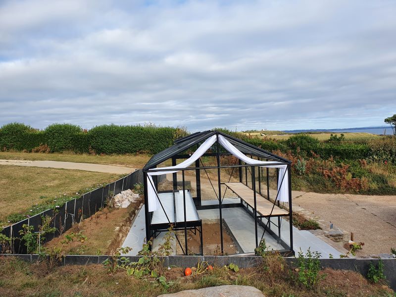 Conception d'une serre victorienne en aluminium - Plougonvelin (29 - Finistère) vue 3