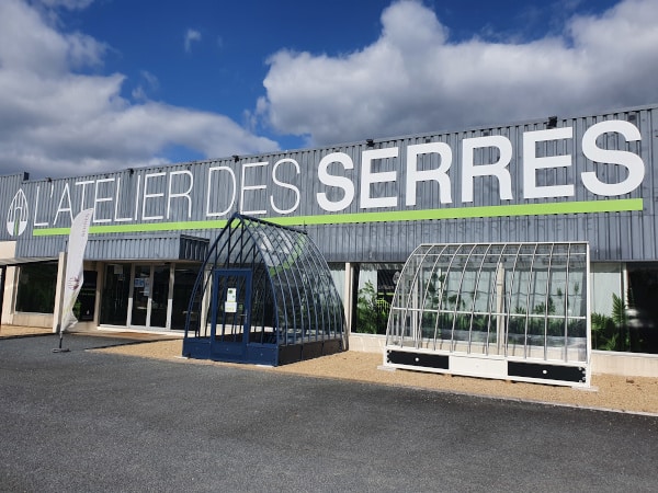 Showroom-exterieur-St-Leger-sous-Cholet