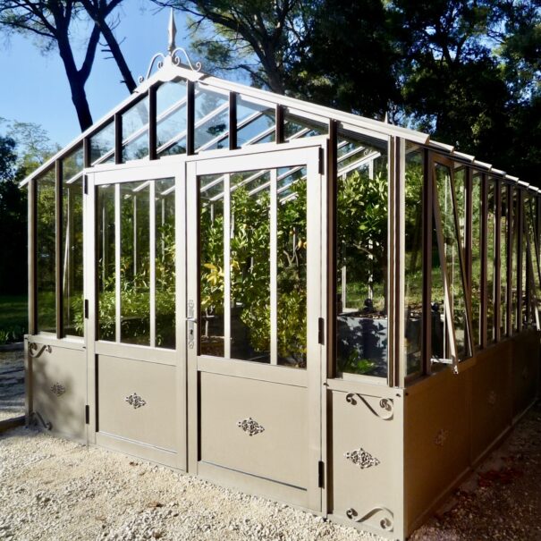 Serre en verre d'antan soubassement double pente - Structure aluminium - Joséphine Soubassement (Vue 17)