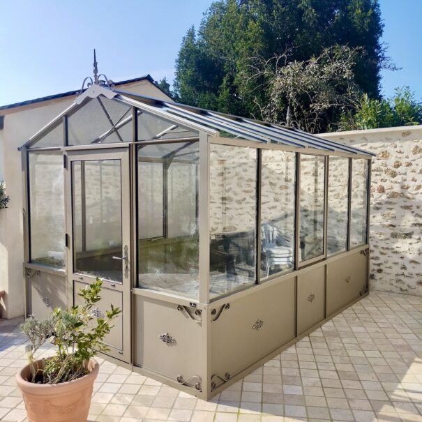 Serre en verre d'antan soubassement double pente - Structure aluminium - Joséphine Soubassement (Vue 12)