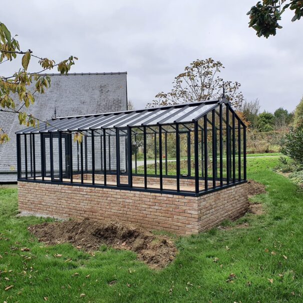 Serre en verre sur muret double pente - Structure aluminium - Joséphine sur Muret (Vue 10)