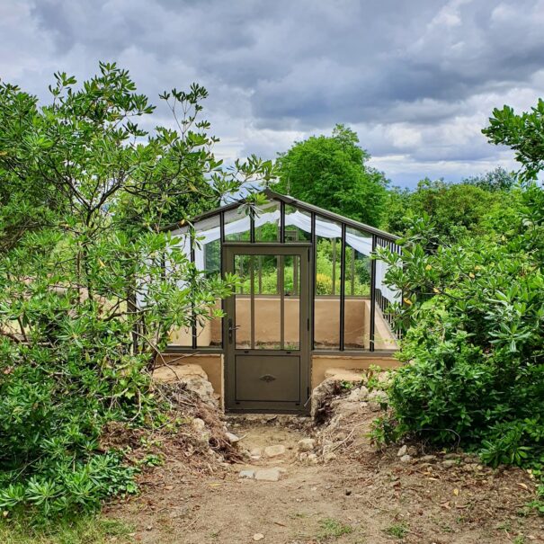 Serre en verre sur muret double pente - Structure aluminium - Joséphine sur Muret (Vue 9)