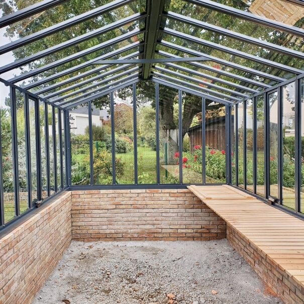 Serre en verre sur muret double pente - Structure aluminium - Joséphine sur Muret (Vue 5)