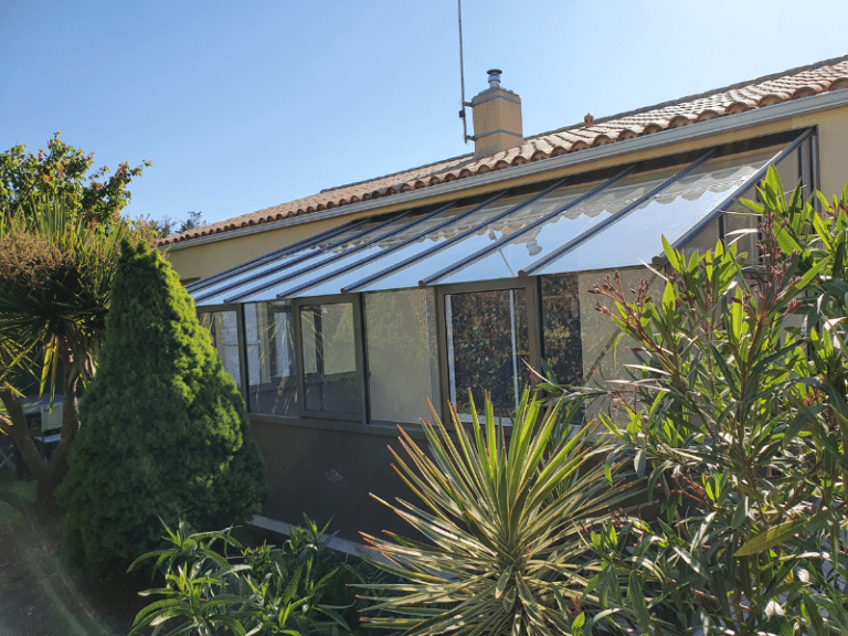 Serre à l'ancienne adossée - Structure aluminium - Hortense Soubassement (Vue 1)