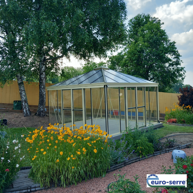 Conception et realisation d'une serre Euro Pyra Victorian - Peschadoires (63 - Puy de Dôme)