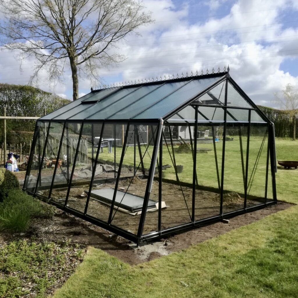 Serre de culture en verre - Double pente - Structure aluminium - ACD Parois obliques (Vue 0)