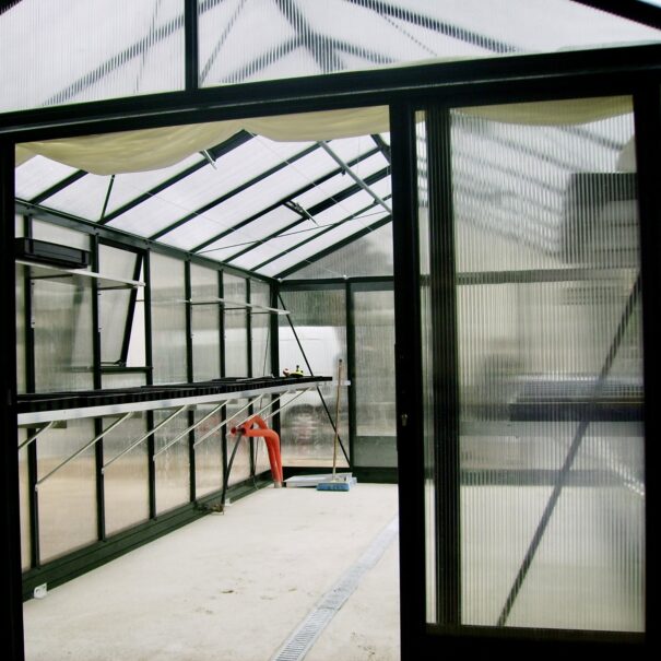 Serre gothique autonome en polycarbonate - Structure aluminium - Euro Maxi Victorian Polycarbonate (Vue 10)